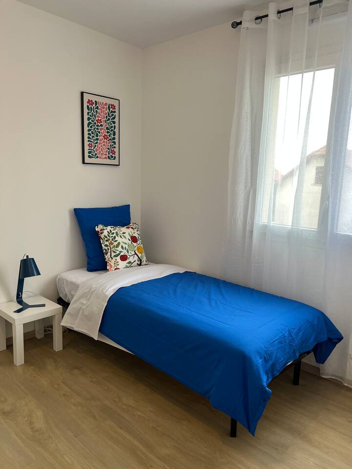 غرفة النوم 2