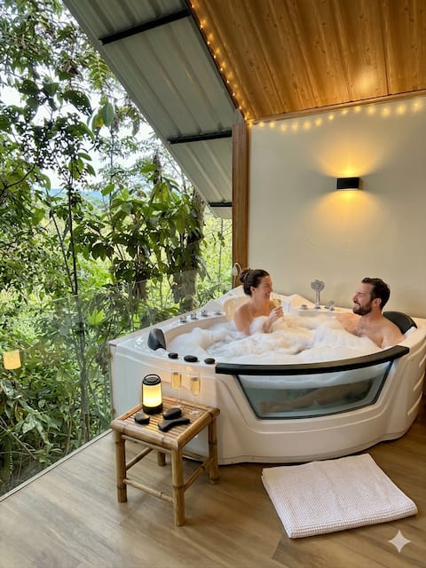 Killa Glamping - House with Jacuzzi and Pool