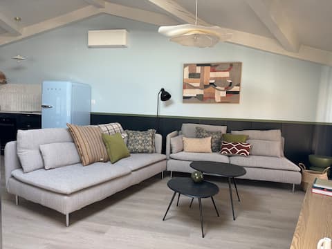 Airbnb performant: Quiet and comfortable duplex, heart of old Antibes à Antibes