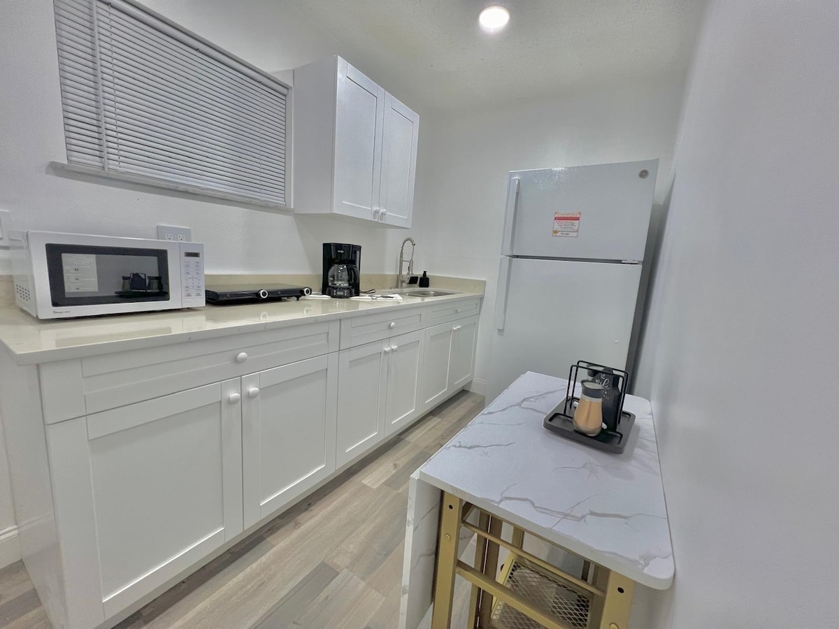 Successful Airbnb property: Intimate and peaceful stay in Lakeland