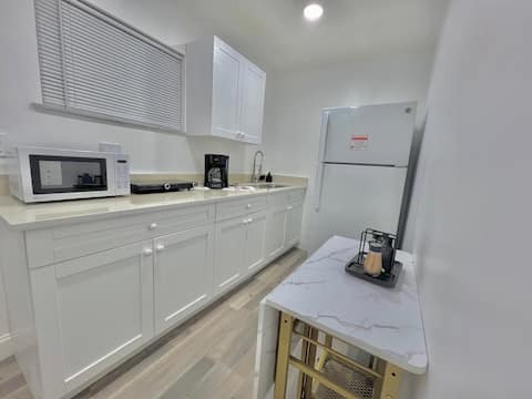 Successful Airbnb property: Intimate and peaceful stay in Lakeland