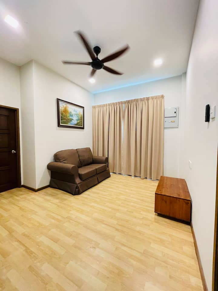 Pool Bungalow Near Usm. Ev Wall Charger - Penang Island