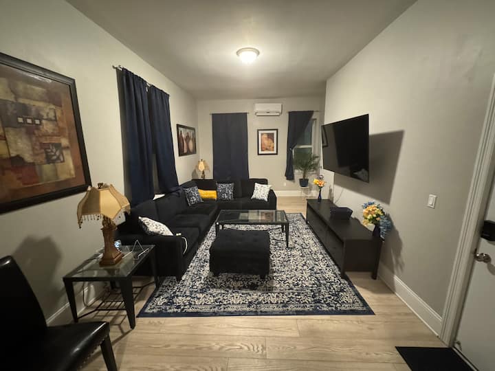 Spacious, Newly-renovated Apt Close To Downtown. - Dayton, OH