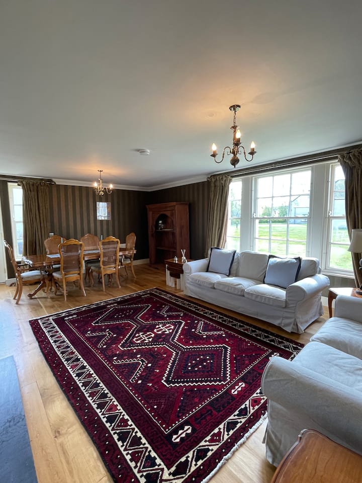 Luxurious Lake House - Enniskillen