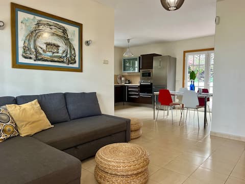 Casa Seaside -close to beach and pools