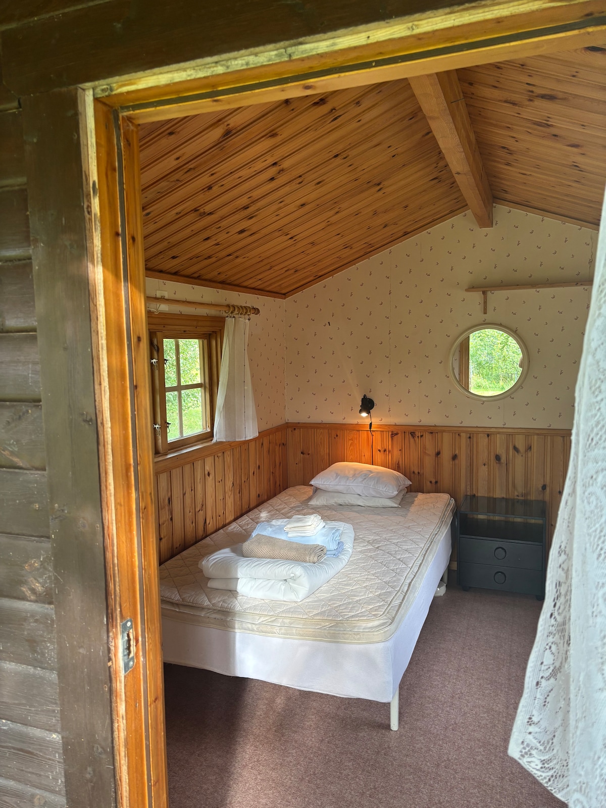 საძინებელი 4