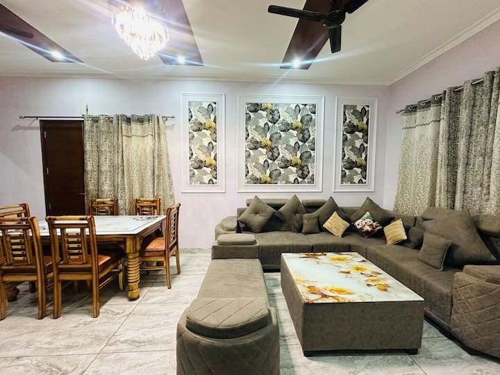 Stylish 2bhk • Sas Nagar Near Chandigarh - Sahibzada Ajit Singh Nagar