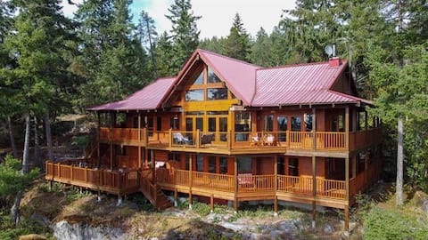Timber Luxury, Ocean View!