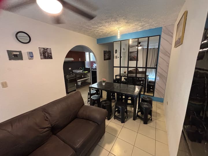 Casa 9 Camas, Climatizada, Facturas, Parking - Coatzacoalcos