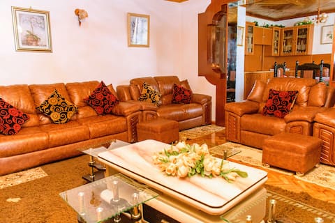 Cozy Highland Retreat: Eldoret's Private Bungalow