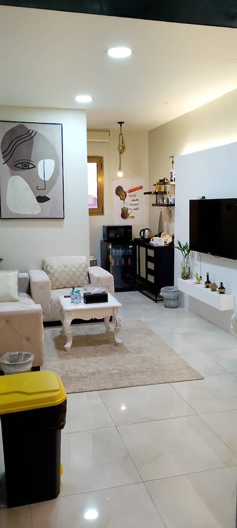 Studio with master bed and self check-in 8
