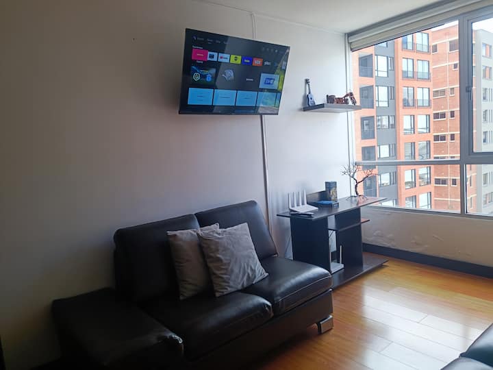 Excellent Location, Pool, Gym, Metro & Park - Quito