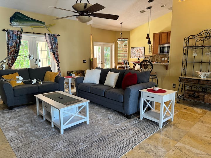 غرفة المعيشة