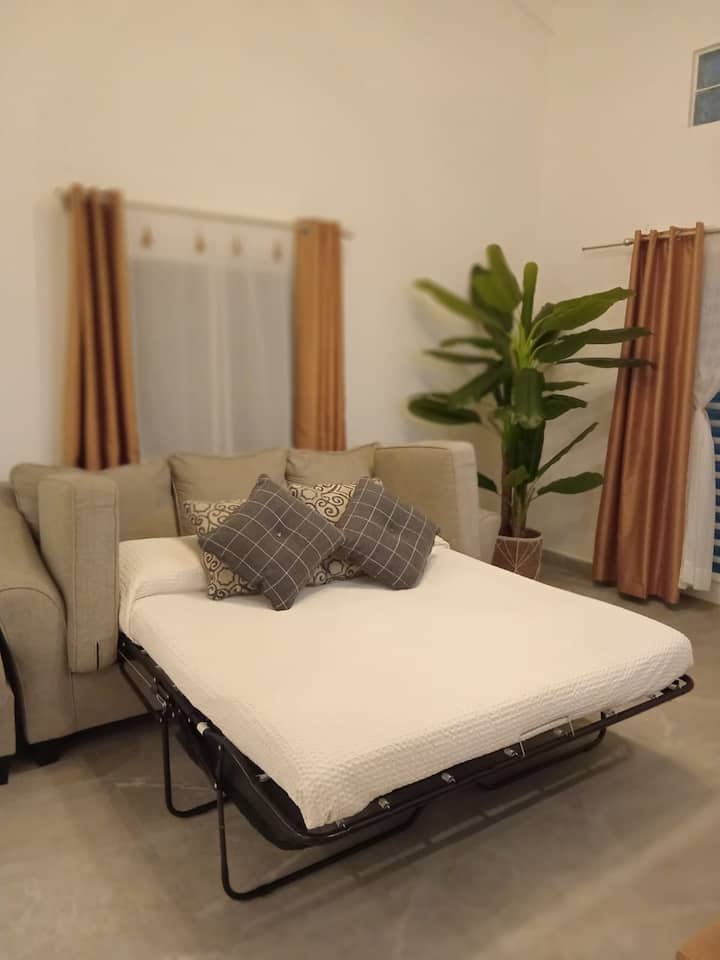 ☆ Laj & Quakerman - East Street Retreat Luxury Apartments in Kissimmee, FL | The Retreat
