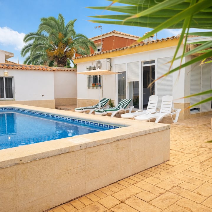 4 Bed Family Villa, Pool, Wi-fi, Aire, Private. - 카디스