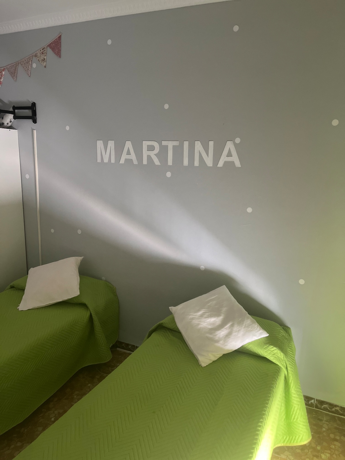 غرفة النوم 2