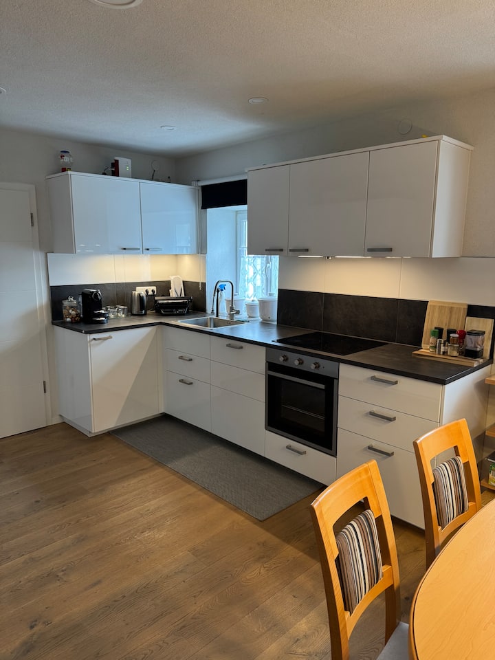 Apartment Mit Stil – Nähe See & Berge + Parkplatz - Gmunden