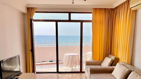 Top Airbnb: Lazur View in Свети Влас