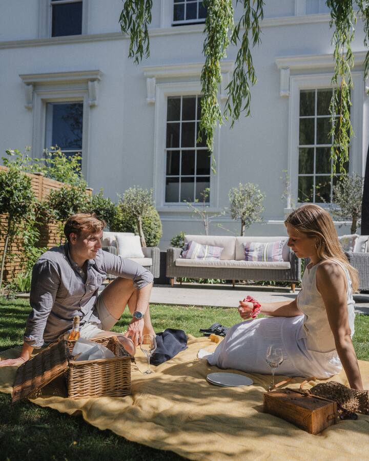 The Atelier  A Stylish Cheltenham Hideaway For 4 - Cheltenham
