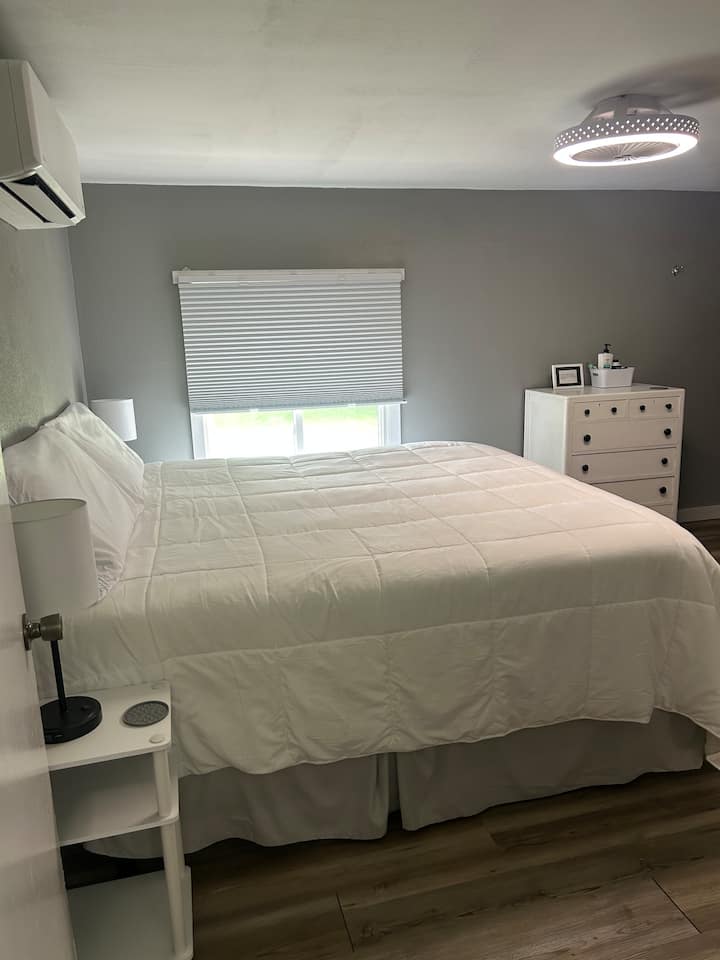 Krevat dopio "king".