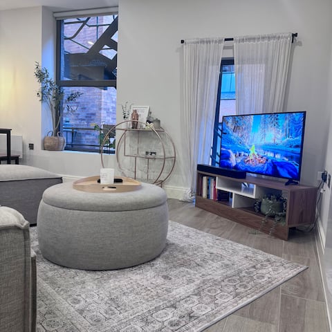 Popular Airbnb listing: Chambers Residence | 1BR | Quiet City Retreat in Castlefield & Deansgate