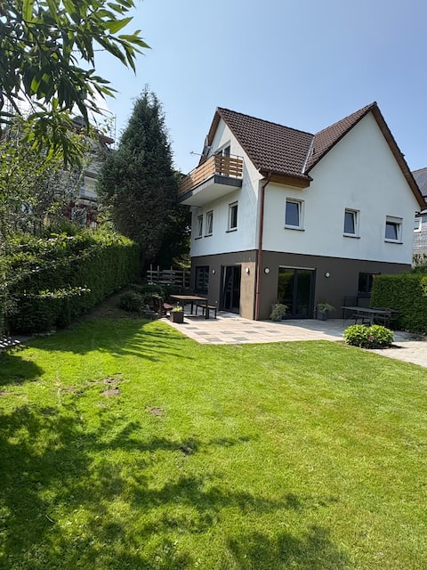 Exclusive country house near Cologne and Burg Castle