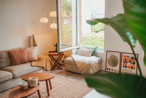 Top performing Airbnb: Peaceful stylish stay near Antwerp | 20 min city in Antwerpen