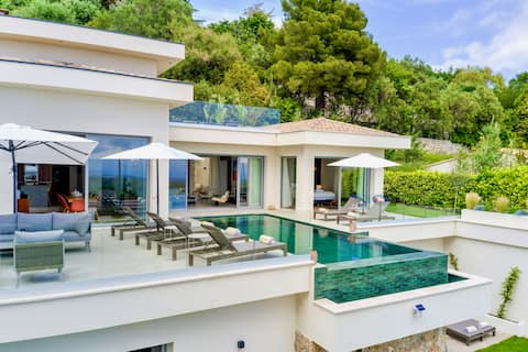 Exceptional Villa – Mediterranean Sea View