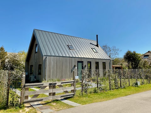 Beautiful holiday villa for 8 people