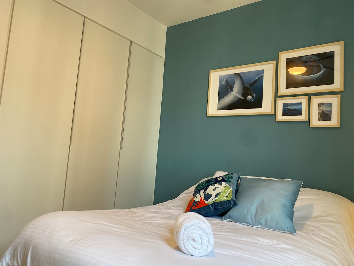 Recámara 2 con ventilador de techo.