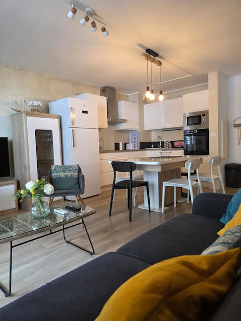 One-bedroom apartment - 10 min from city center