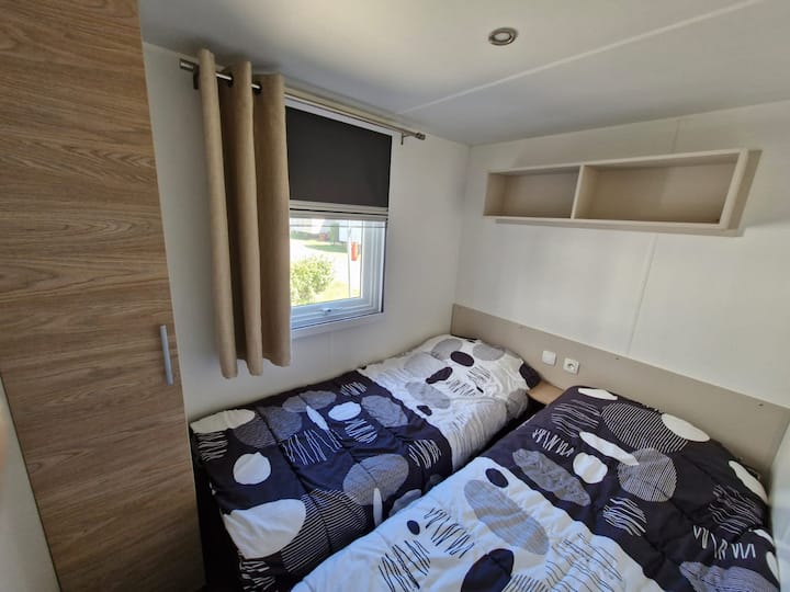 Habitación para niños con 2 camas de 80 cm