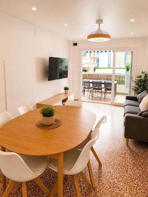 Family apartment near the beach