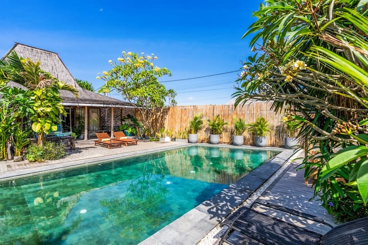 A Grand Private Villa Designed For Togetherness - Bali