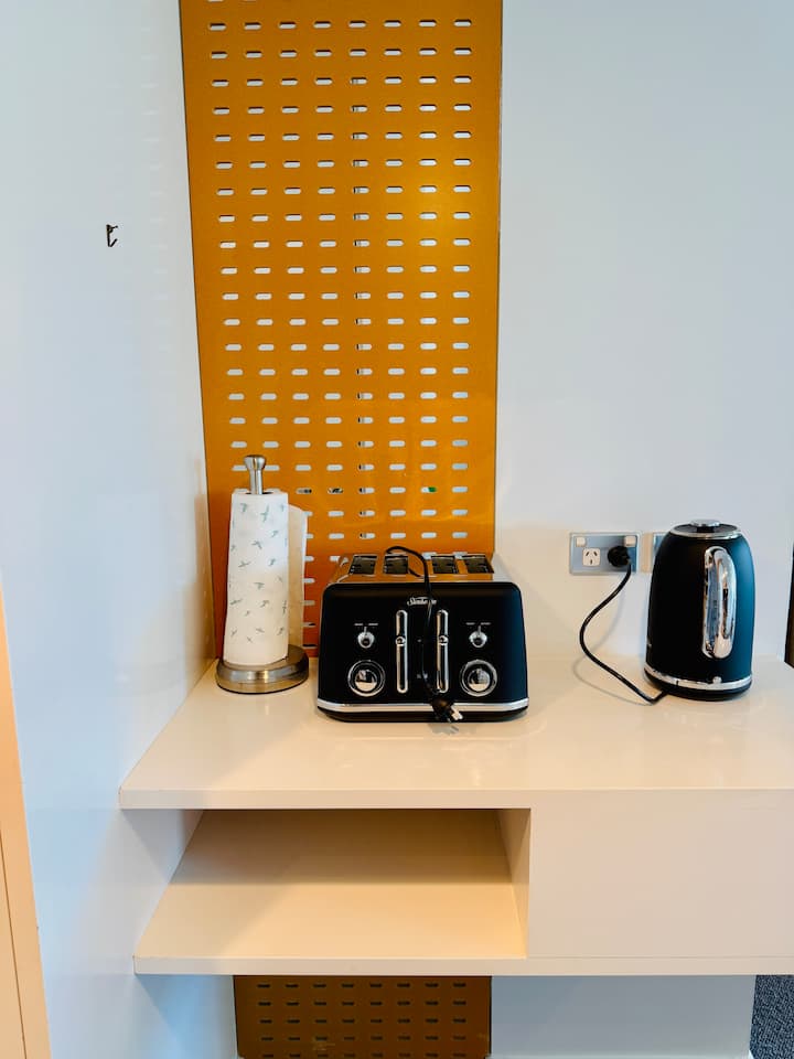 Full kitchen image 3