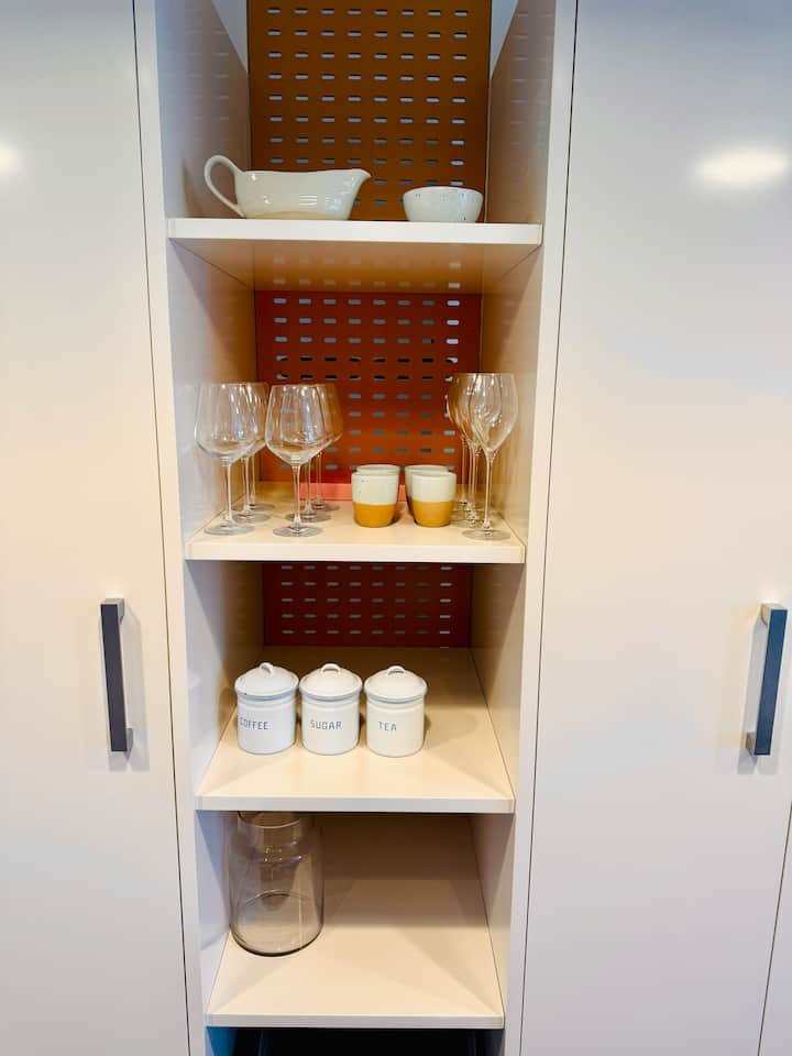 Full kitchen image 4