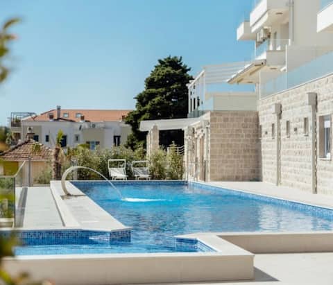 Luxury Bella Vista apartment