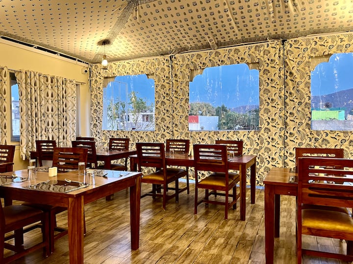Boutique Heritage Property
Ranthambhore Uday Vilas - Sawai Madhopur