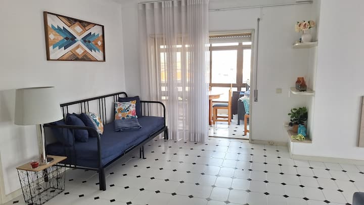 Charming Apartment 2 Min Walk From The Sea - Mindelo