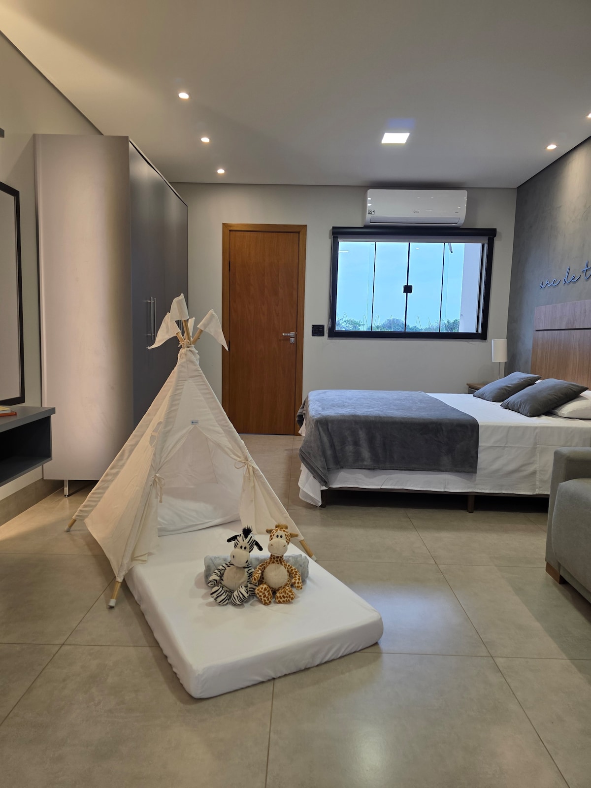 Omba kitanda cha Caban BILA MALIPO kwa ajili ya mtoto wako!!
Godoro lenye urefu wa mita 1.50.