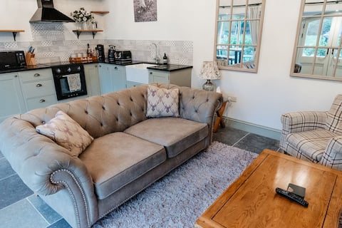 Successful Airbnb property: Penellie Barn at Wayside Farm in South Kesteven