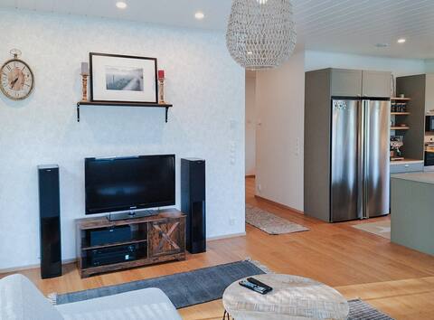 Top Airbnb: Bear Path Cottage - spacious villa with sauna in Österbotten