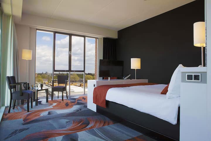 Helmond Stay With Bowling Alley And Playground - Helmond