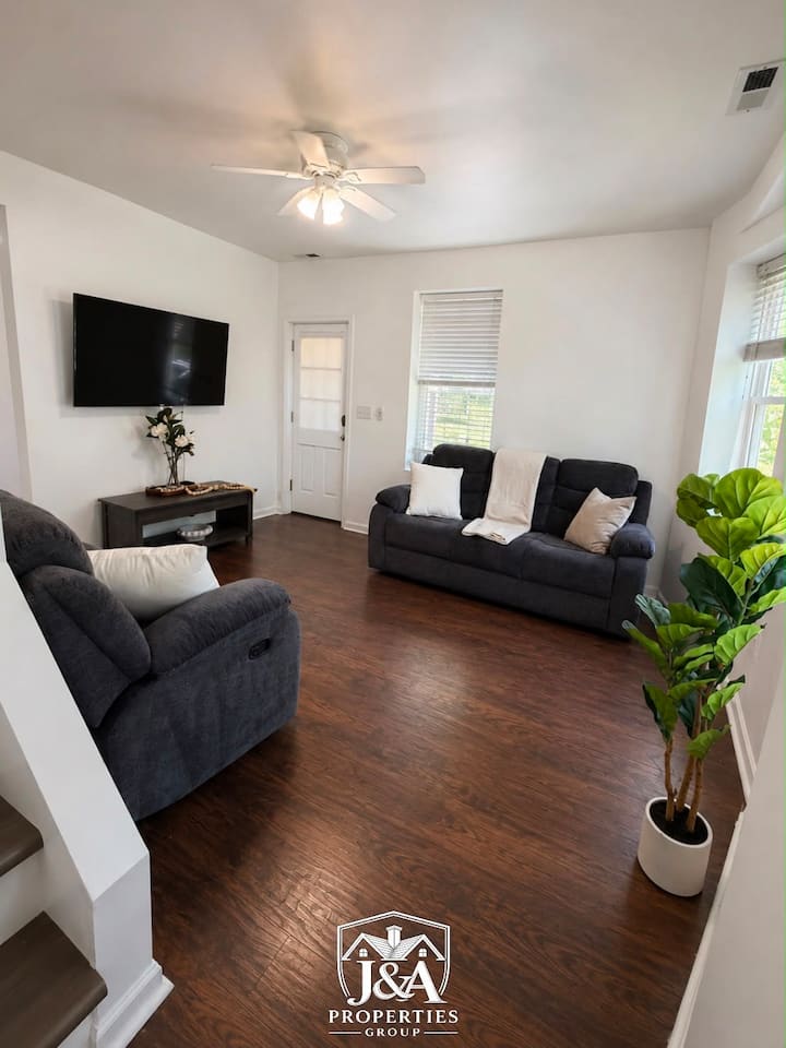 Cozy Bungalow In Catonsville - Columbia, MD
