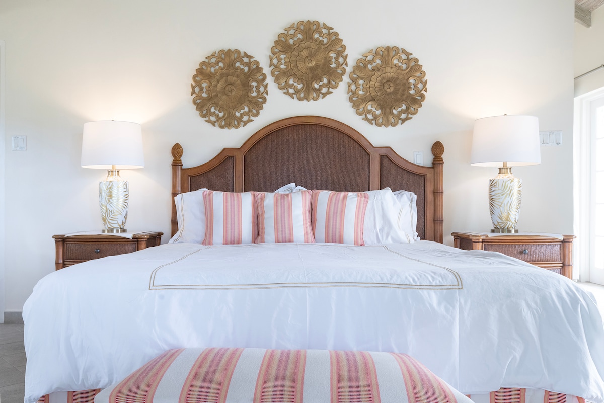 Stunning master bedroom with a UK king size bed, TV, balcony, walk in wardrobe and en suite.  