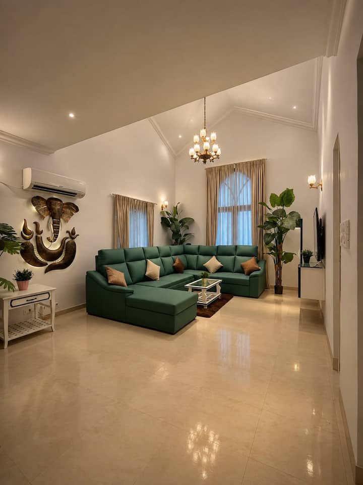 Living room image 3