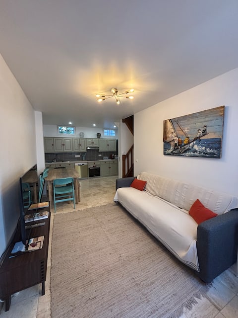 Popular Airbnb listing: Fishermen's house Hypercentre for 2 to 6 guests in Trouville Sur Mer