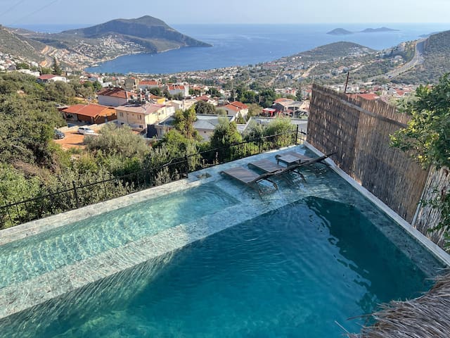 Çırağan Villalları | Kiralık Villa managed Airbnb listing 2