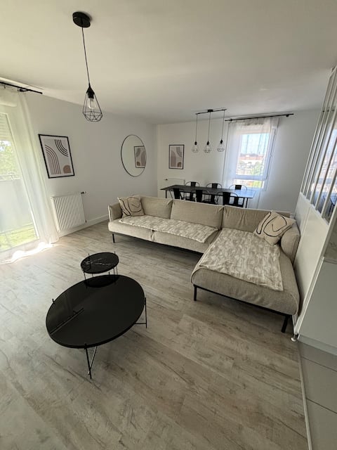 Comfortable apartment/parking