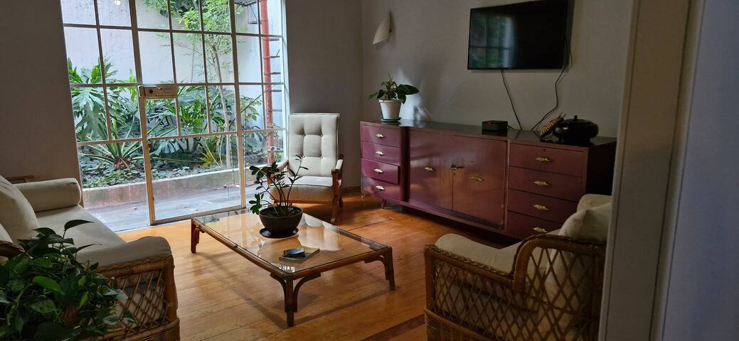 Casa Delfino 5 bed 3sh bath gallery image 2